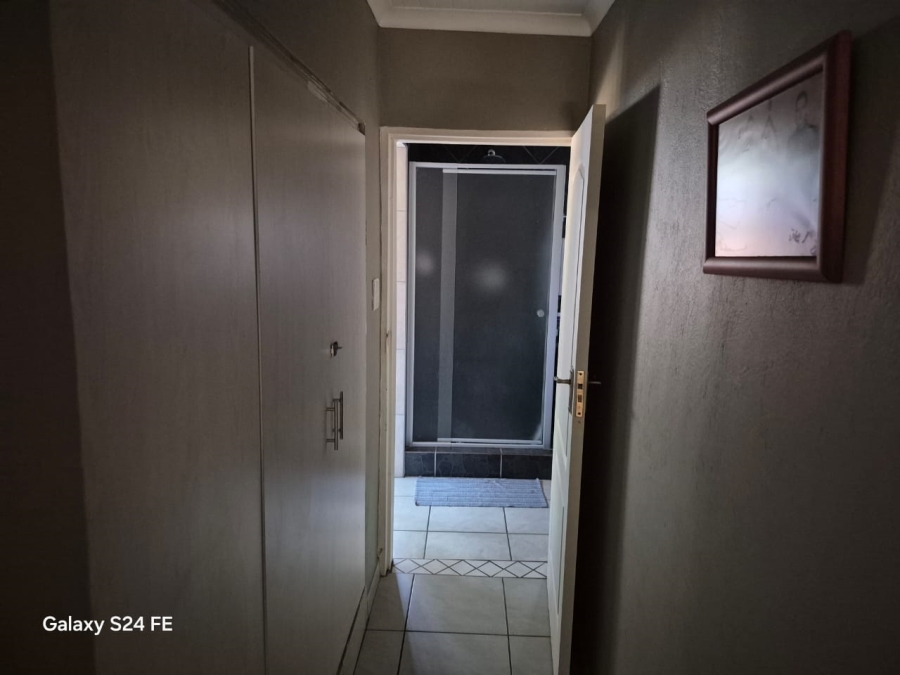 3 Bedroom Property for Sale in Safari Gardens North West